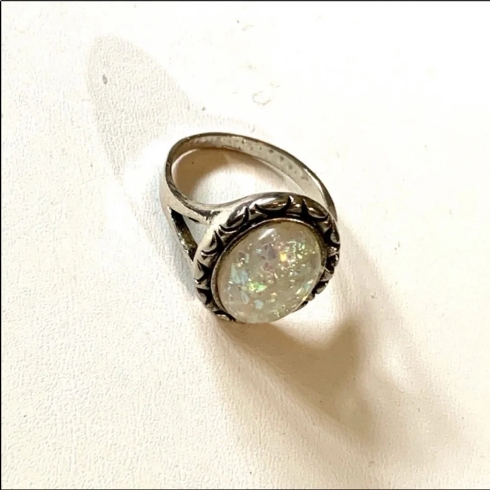 SILVER RING